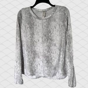 Revival Snakeskin Print Shirt Open Back Knot Size Large Stretch Top Gray White